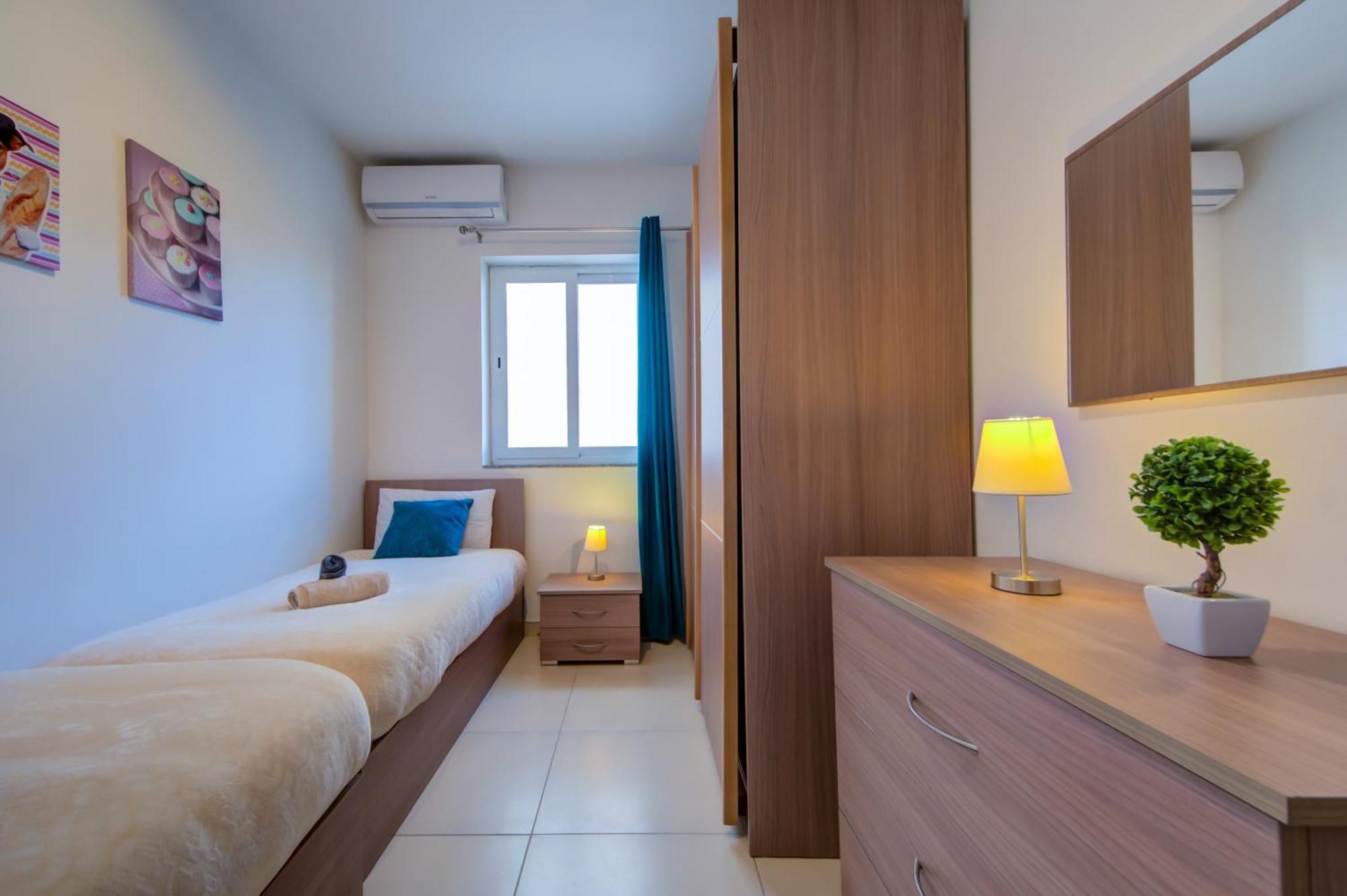 Prime Location, Modern Apartment In St Julian'S, Paceville, Apt 8 By Vaganza Saint Julian's Exterior photo
